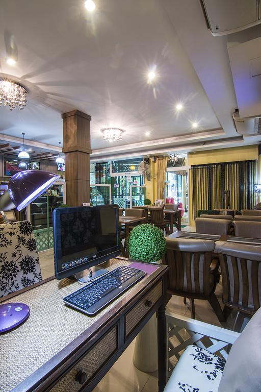 Oyo 146 Rivana Boutique By Sandara Pattaya Buitenkant foto